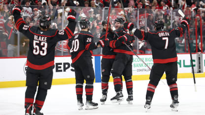 Hurricanes start off the 2nd with 3 goals