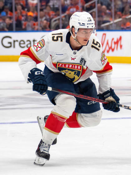 Lundell loistaa Panthersin kolmoskentässä 