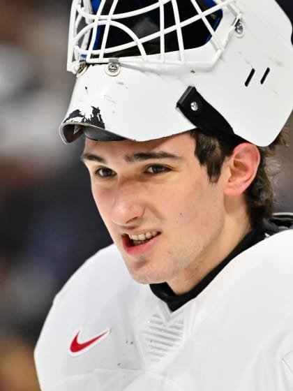 David Aebischer Schuetzling Elijah Neuenschwander beim NHL Combine