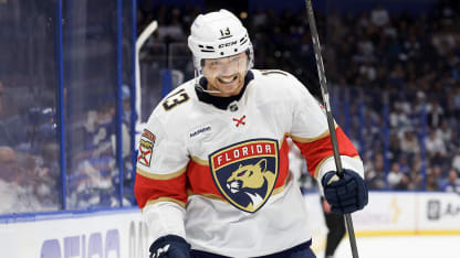 Reinhart solidifies win with empty-netter