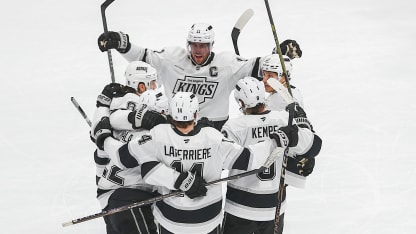 Kopitar scores late goal