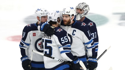Winnipeg Jets praise Mark Scheifele effort after death of father