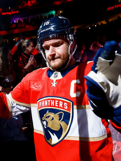 Panthers seuraa hiljaista johtajaansa