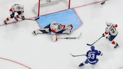 Bobrovsky robs Goncalves with 2 spectacular saves