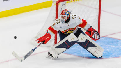 Bobrovsky robs Nylander