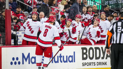 Burns scores in tight