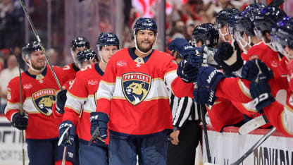 Jones snags the lead