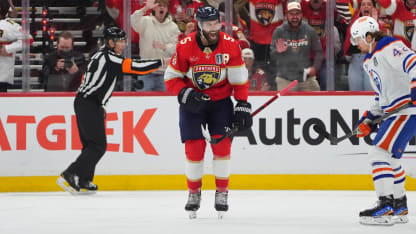 Ekblad ökar på till 5-1, Skinner byts ut