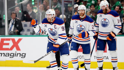 En español: McDavid sella golazo