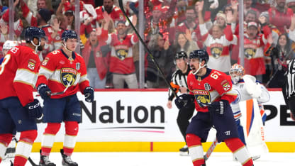 Marchand breaks the ice in Game 3