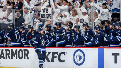 Ehlers tacks on an empty-netter