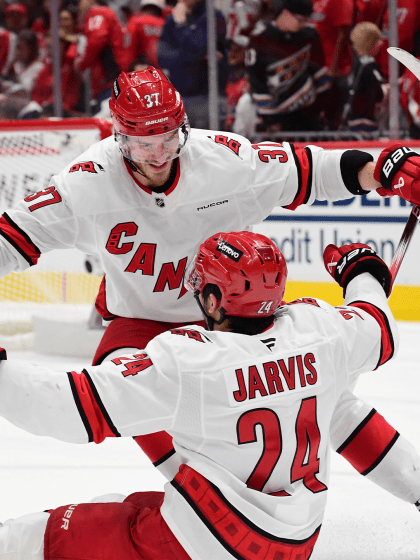 Poise, experience boost Carolina Hurricanes in Game 5