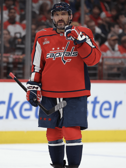 Alex Ovechkin record 'pretty incredible,' Sidney Crosby says